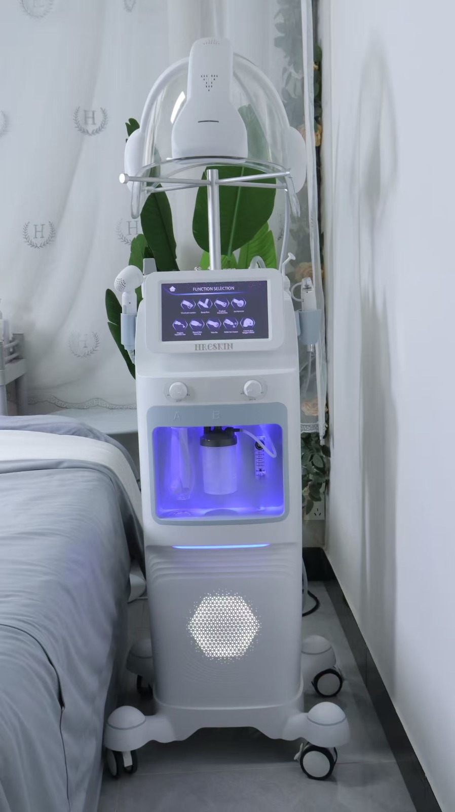 Oxygen Therapy Facial​ 5